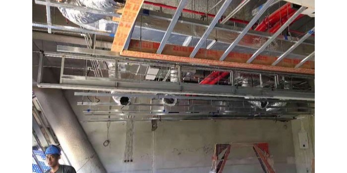 電動(dòng)擋煙垂壁與防火卷簾門(mén)的區(qū)別